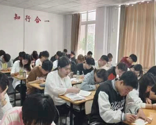 山东起航教育集团青年教师入职仪式成功...